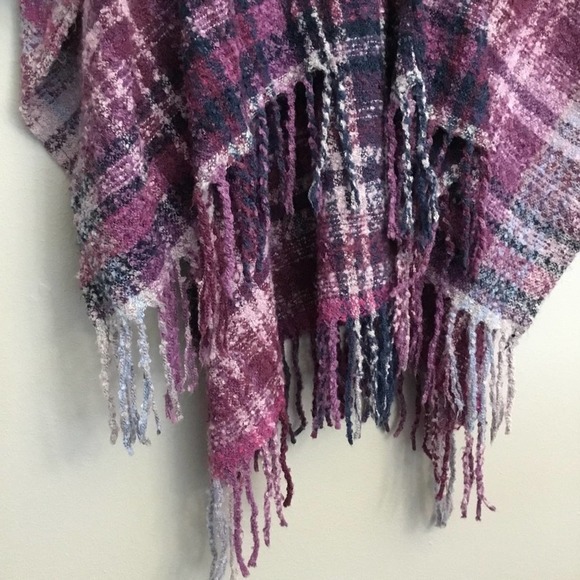 Woolrich Plaid Cozy Blanket Wrap With Fringe Trim OS - Picture 5 of 7